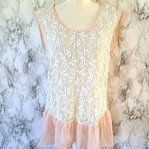 Love squared tunic size medium
